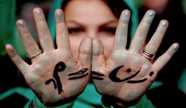 5 Important Women In Iran's Women's Movement