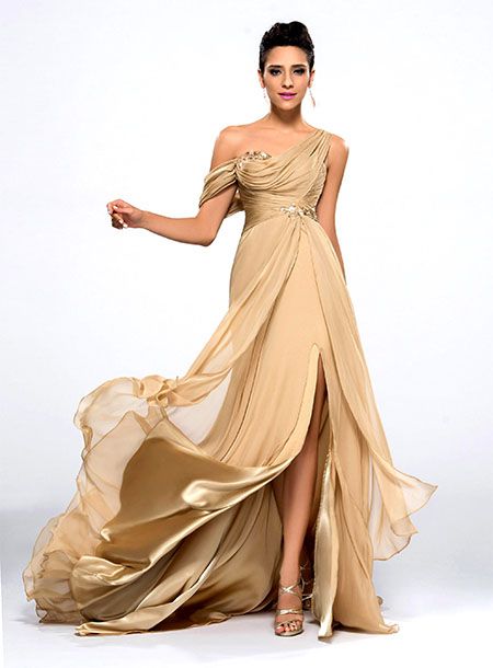 WeddingShe: Wearing The Right Evening Dress