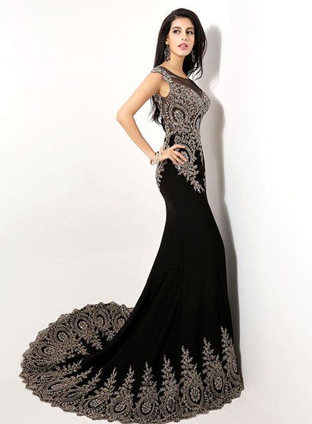 WeddingShe: Wearing The Right Evening Dress