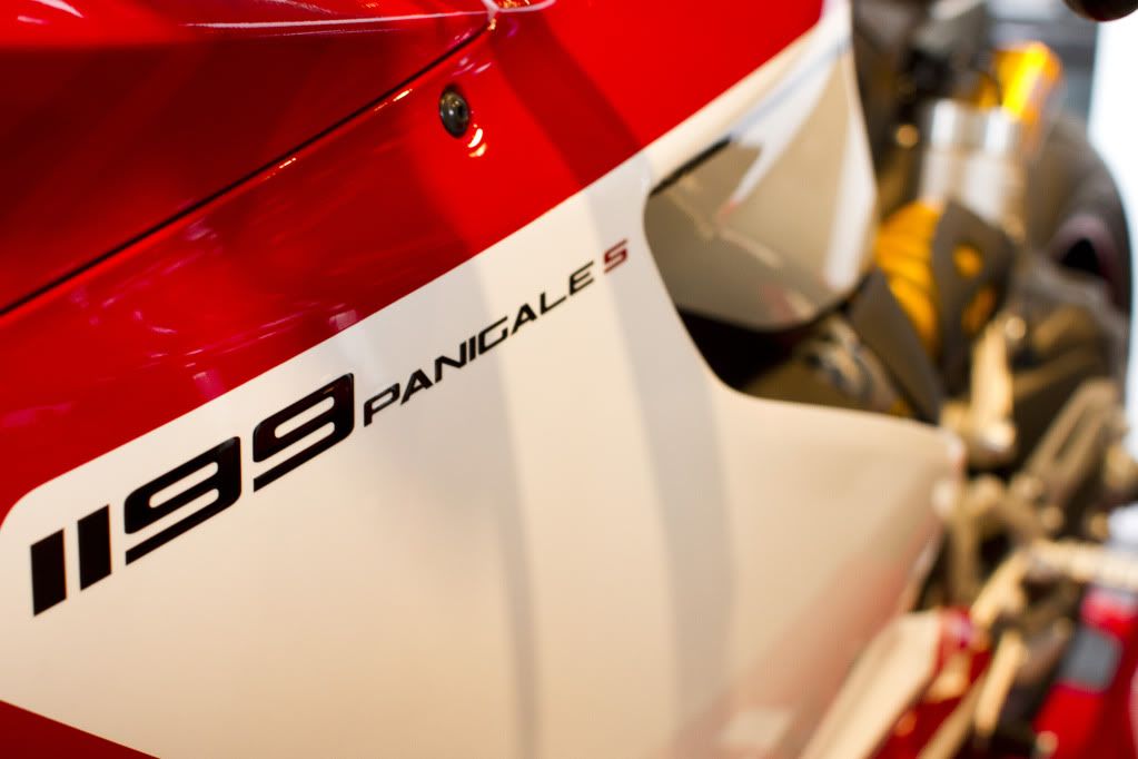 1199panigale_34.jpg