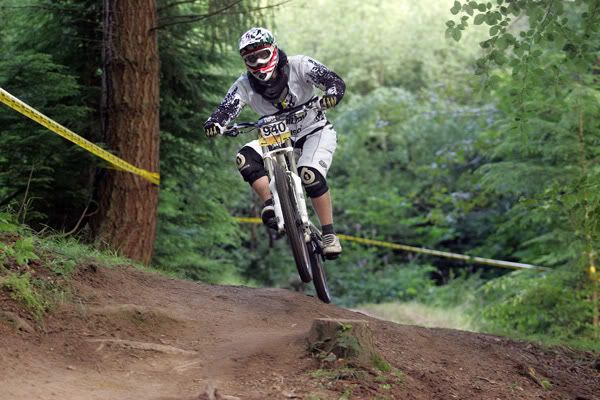 IMAGE: http://i741.photobucket.com/albums/xx55/MattBaker/Pearce%20Downhill/940-1.jpg