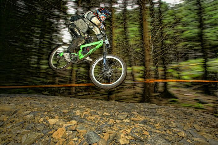 IMAGE: http://i741.photobucket.com/albums/xx55/MattBaker/Pearce%20Downhill/Flying.jpg