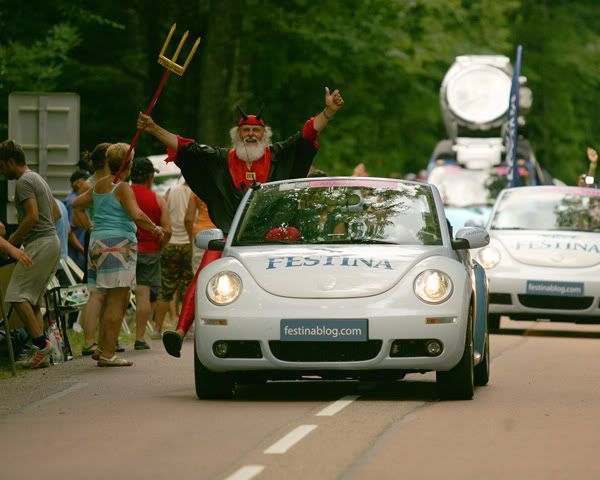 IMAGE: http://i741.photobucket.com/albums/xx55/MattBaker/Tour%20De%20France/Didi-with-Festina.jpg