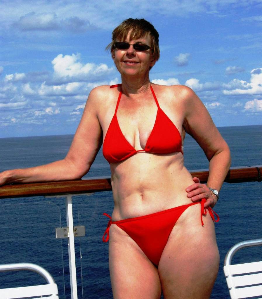 Red Bikini Wife Cruise Fun author Unknown