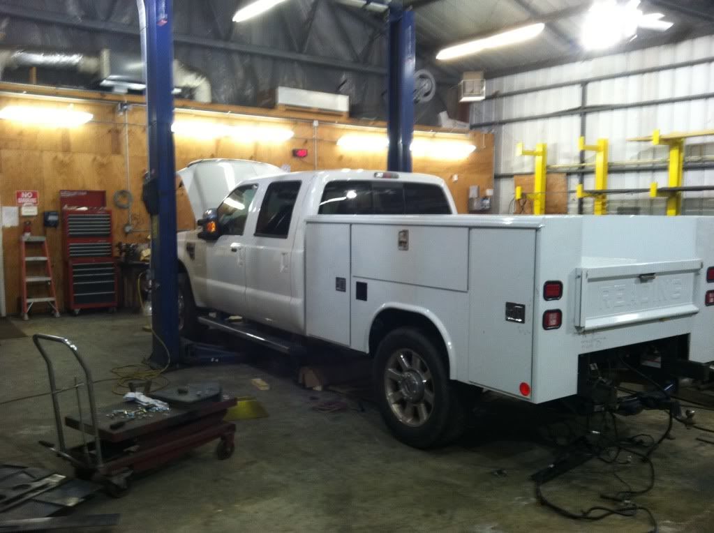 F250 short bed with a service body - Pirate4x4.Com : 4x4 and Off-Road Forum