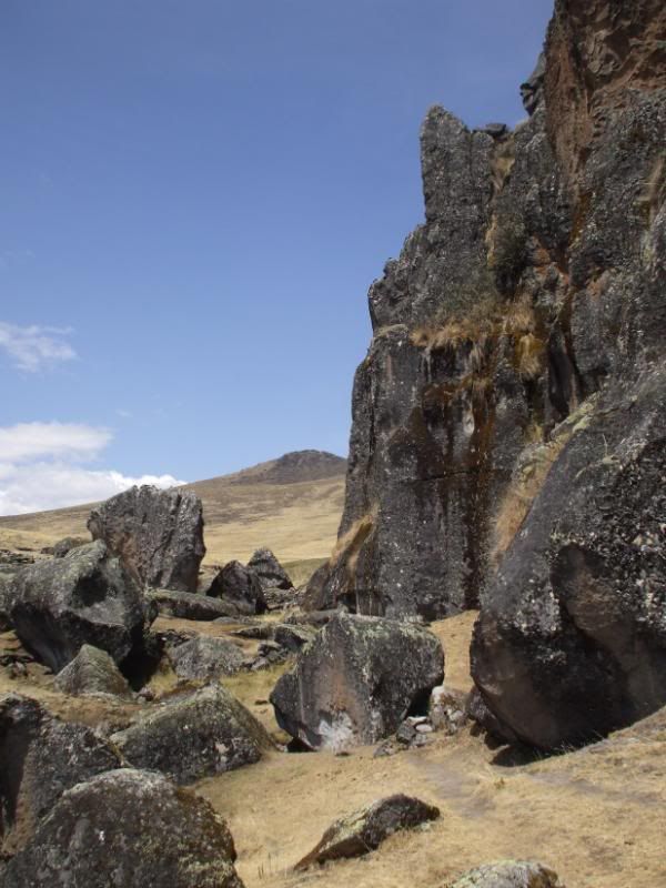 hatun machay peru climbing rock bouldering