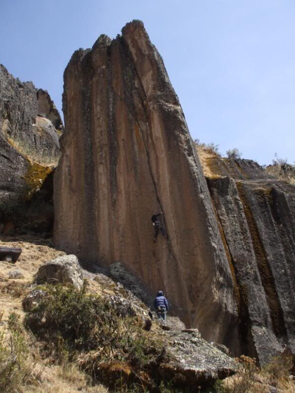 hatun machay peru climbing rock bouldering