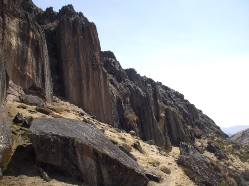 hatun machay peru climbing rock bouldering