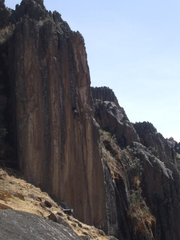 hatun machay peru climbing rock bouldering